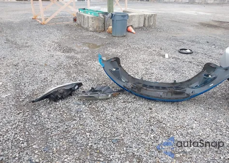 2015 Ford Fiesta Se z USA, uszkodzony, nr VIN 3FADP4BJ4FM225575